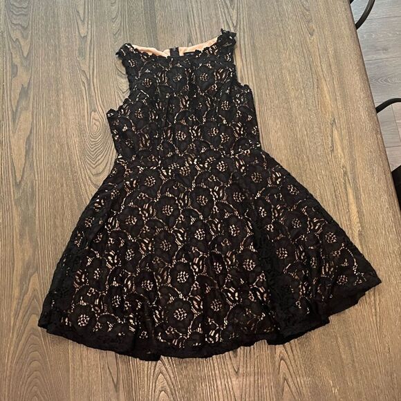 Jodi Kristopher Fit & Flare Black Lace Sleeveless Dress Size Juniors 15 - Picture 1 of 5